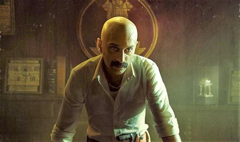 Pushpa: Fahadh Faasil looks menacing as Bhanwar Singh Shekhawat ...