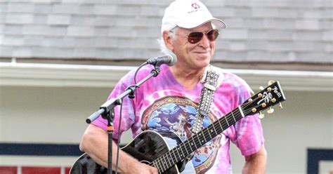 Here's How Much Jimmy Buffett's Estate Is Worth (And Who Stands To ...