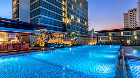 Bangkok City Hotel Swimming Pool Full 3 - Pullman Bangkok King Power