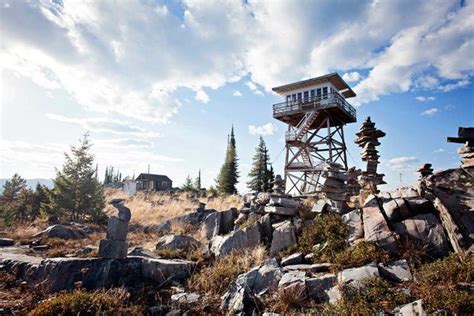 West Coast Fire Towers: 5 Places to Sleep Closer to the Stars