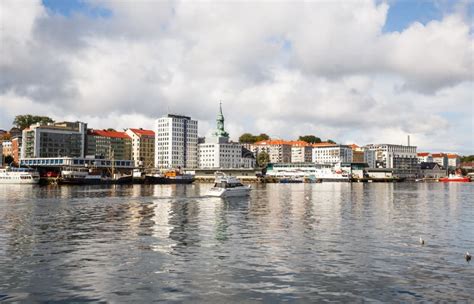 Bergen city editorial photo. Image of norway, city, gray - 124968586