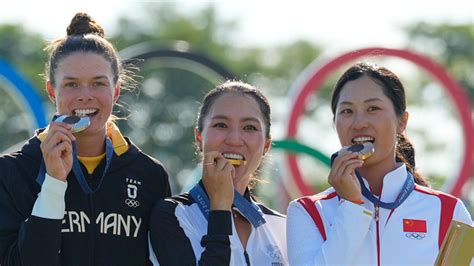 Olympics 2024: Lydia Ko wins women's golf gold for New Zealand and ...