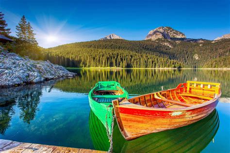 Schwarzer See (Crno jezero) im Durmitor Nationalpark, Montenegro ...