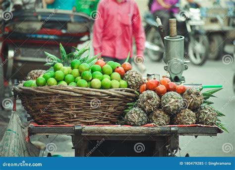 View of Vegetable Seller Cart in an Indian Street Market Stock Image - Image of delhi, cart ...