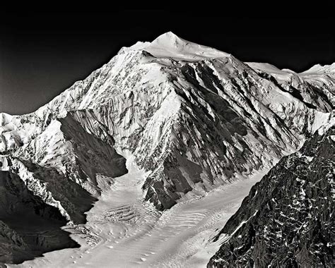 Climbers Rescued off Mount Logan - Gripped Magazine