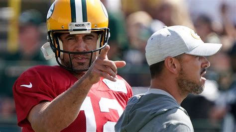 Aaron Rodgers explains calculated 'immunized' remark that fueled COVID controversy | Fox News