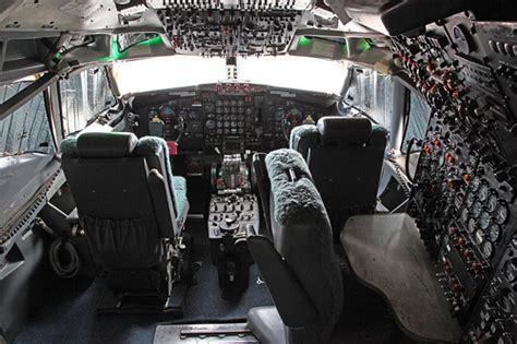 Cool Jet Airlines: Boeing 707 Cockpit