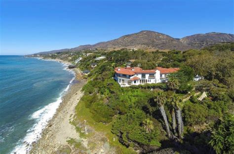 Malibu Celebrity Homes: Where to Go and Who to See!