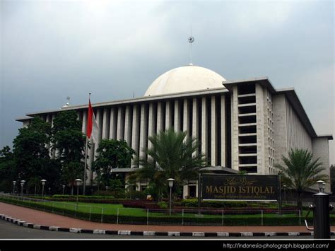 Photograph Galery of Indonesia: Istiqlal Mosque Jakarta