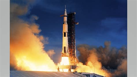 No, NASA's massive Saturn V rocket didn't melt concrete with sound | Space