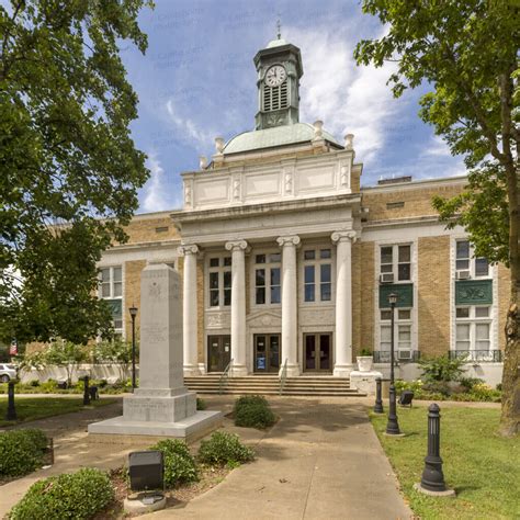 Fayette County Courthouse (Somerville, Tennessee) | Stock Images | Photos