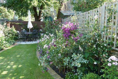 Cool 90 Beautiful Small Cottage Garden Ideas for Backyard Inspiration https://homespecially ...