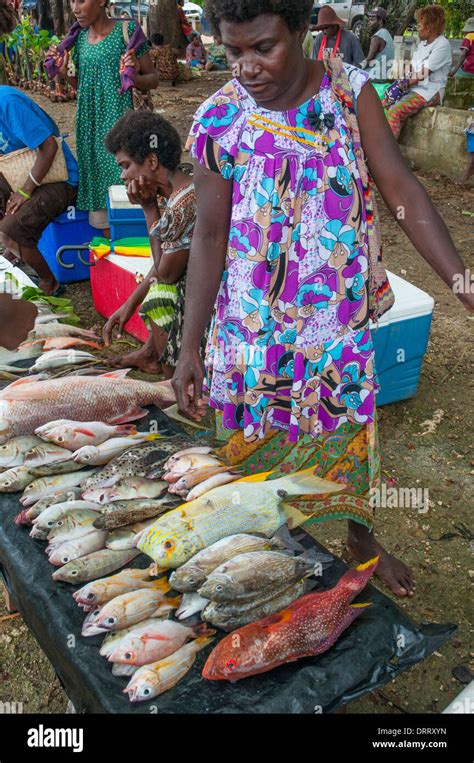 Produce market by the harbour at Kavieng, New Ireland Province, Papua ...