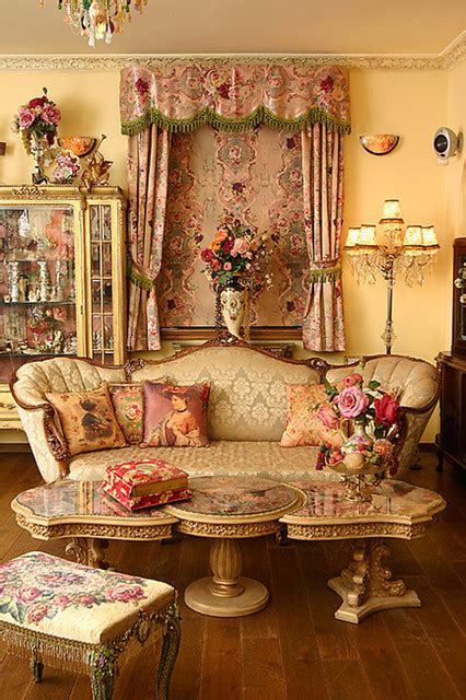 living room - Victorian - Living Room - Other - by Elad Gonen