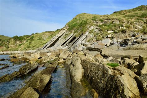 Lulworth Cove - Internet Geography