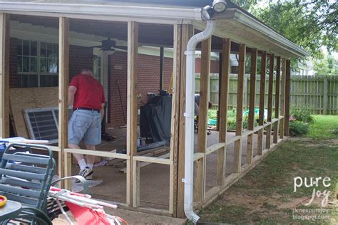 Trendy TreeHouse: DIY screened patio