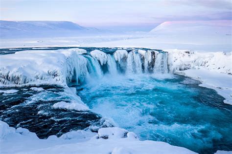 The Best Time to Visit Iceland: The Complete Month-by-Month Guide