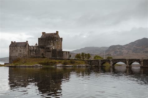 Castles in Scotland: 7 Must Visit Castles! - thewildlylife.com