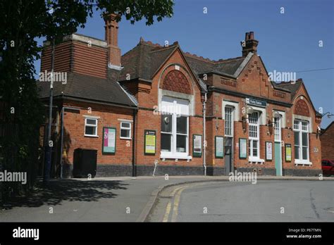 South frontage of Purley station in Greater London. 2007 Stock Photo ...