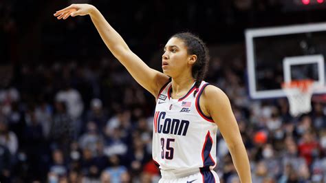 No. 5 UConn downs No. 3 Texas in first top-5 matchup | NCAA.com