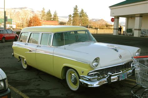 OLD PARKED CARS.: 1956 Ford Customline Country Sedan Station Wagon.