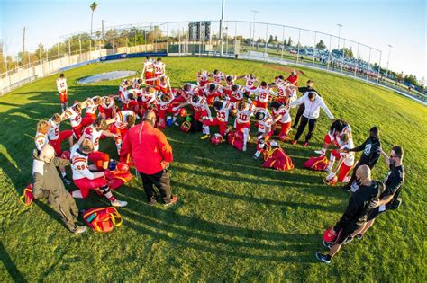 Jesuit football brings momentum into season closer - Jesuit High School