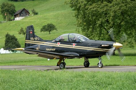 Pilatus PC-9 - PLANESPOTTING.EU.