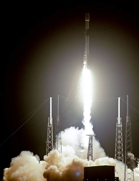 SpaceX launches 60 little satellites, 1st of thousands