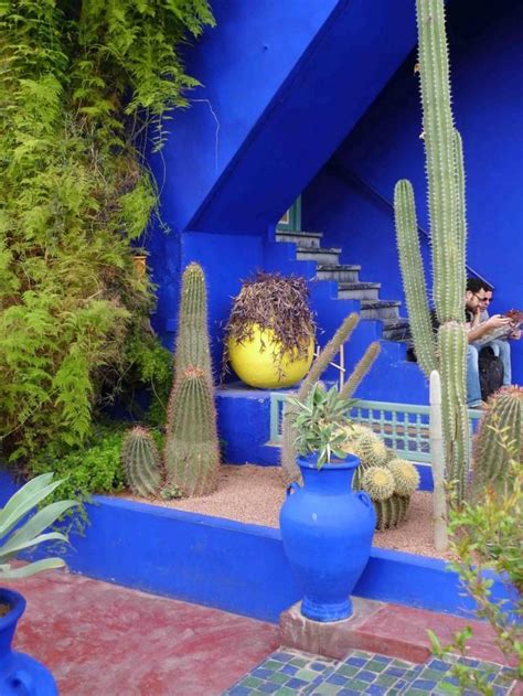 Majorelle-Garden-Louis-Majorelle-bleu-majorelle-cobalt-blue-planter ...