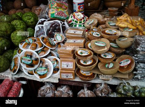 Dulces tipicos colombianos medellin fotografías e imágenes de alta ...