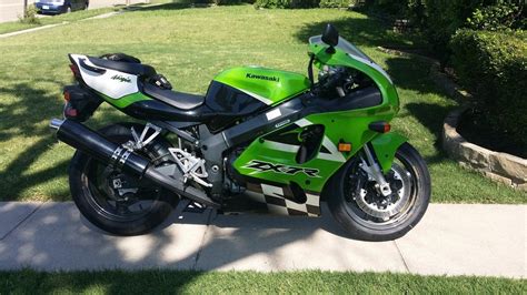 Generation ZX: 2002 Kawasaki ZX7R with 4,380 miles - Rare SportBikes For Sale