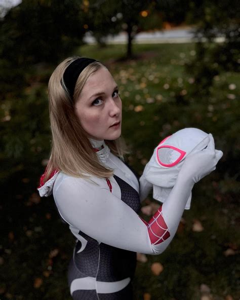 Spider Gwen Cosplay : r/Marvel