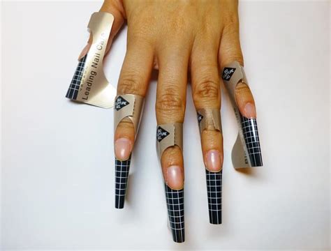 13 Steps to The Perfect Sculpted Nails – NailDesignCode