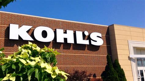 Kohl's struggles to escape department store woes