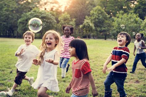 Tasa de niños en cuidado fuera del hogar ha aumentado en forma ...