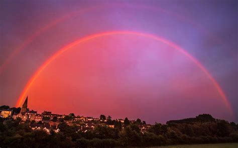 Spectacular red rainbow illuminates historic English town – but what ...