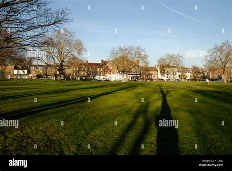 Kew Green London England Stock Photo - Alamy