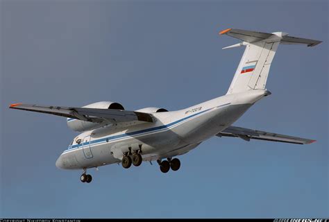 Antonov An-72 - Untitled | Aviation Photo #1396074 | Airliners.net