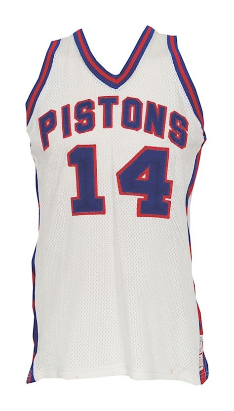 Detroit Pistons 1976-77 Jerseys