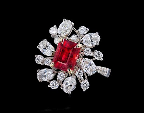 Collectible stones: bixbite or red beryl, one of the ten most rare ...