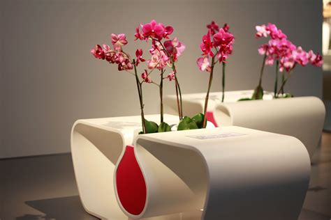 Flower pot+ table on Behance