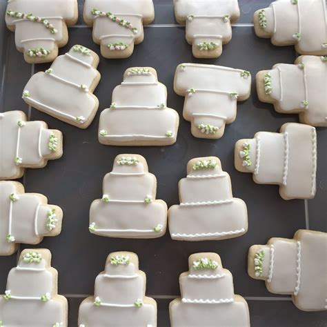 Wedding cake cookies | Wedding cake cookies, Cake cookies, Wedding cakes