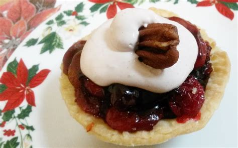 MEGOMANIA ... can you hear me now?: Cranberry Tangerine Pecan Mini Pies