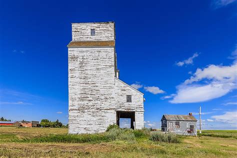 Facts About the Canadian Prairie Provinces - WorldAtlas.com