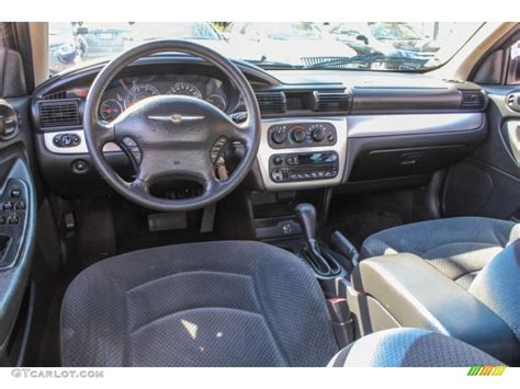 2005 Chrysler Sebring Touring Sedan Interior Color Photos | GTCarLot.com