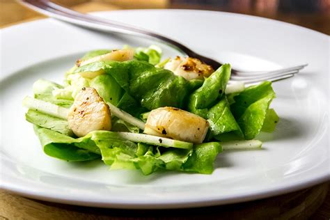 Pan-Fried Scallops with Crunchy Apple Salad Recipe by Gordon Ramsay