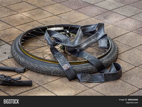 Bicycle Wheel Repair Image & Photo (Free Trial) | Bigstock