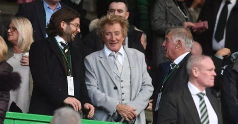 Rod Stewart stuns Celtic fans as he helps stewards clean up after ...