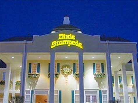 Dolly Parton's Stampede Christmas - Discover Branson