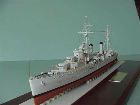 HMS Aurora - Lee 1/300